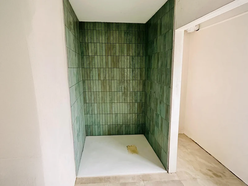 Réalisation d'une douche carrelée